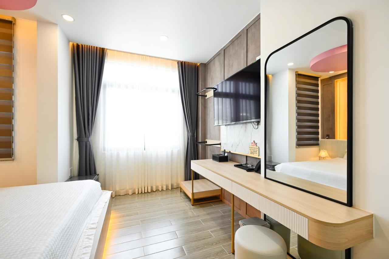 Lotus Airport Hotel Saigon Cidade de Ho Chi Minh Exterior foto